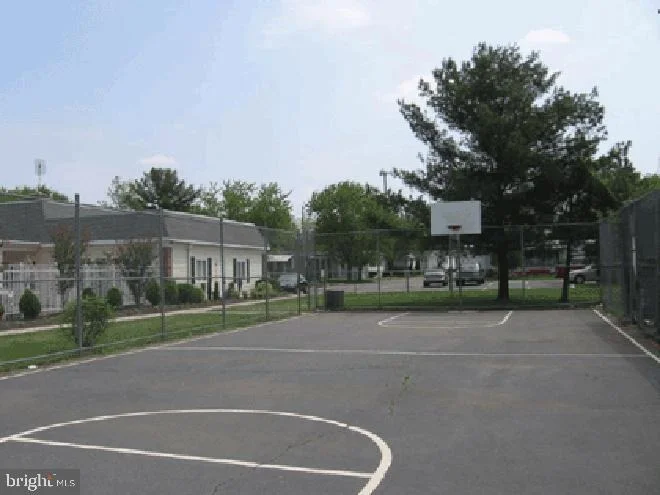 Photo of 4252 AIRLINE PARKWAY