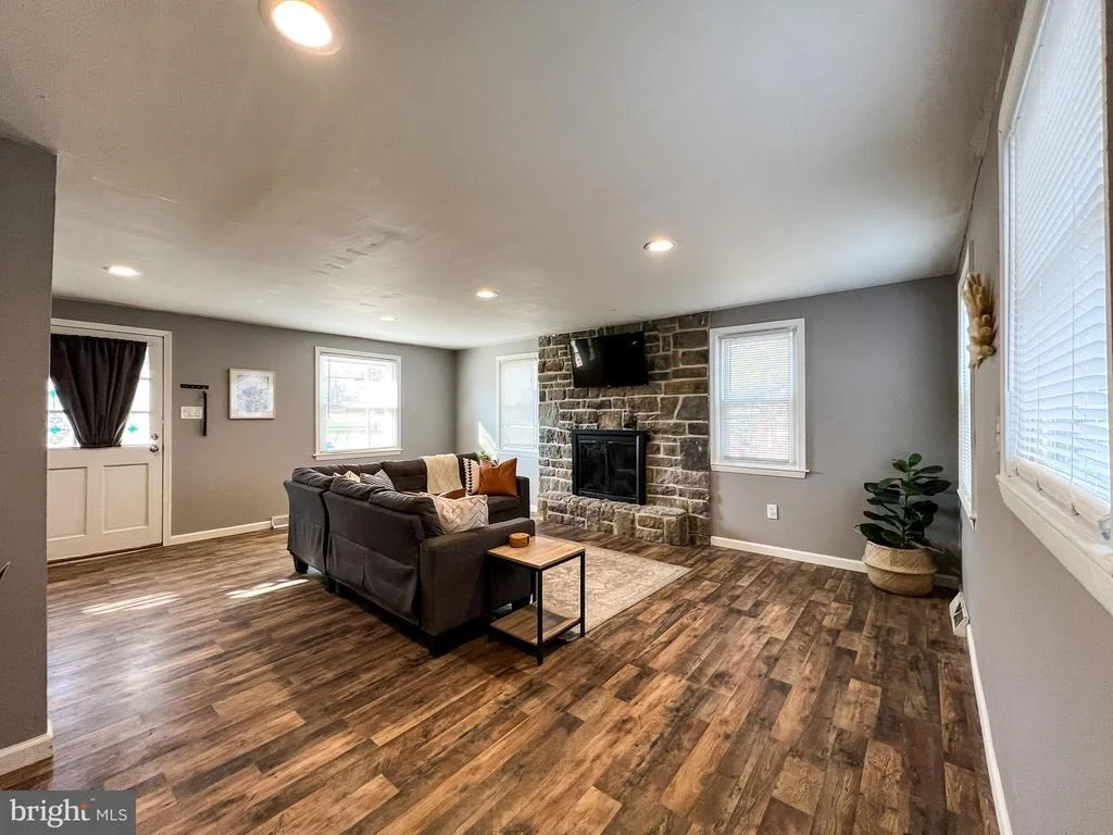 Photo of 18224 LAPPANS ROAD