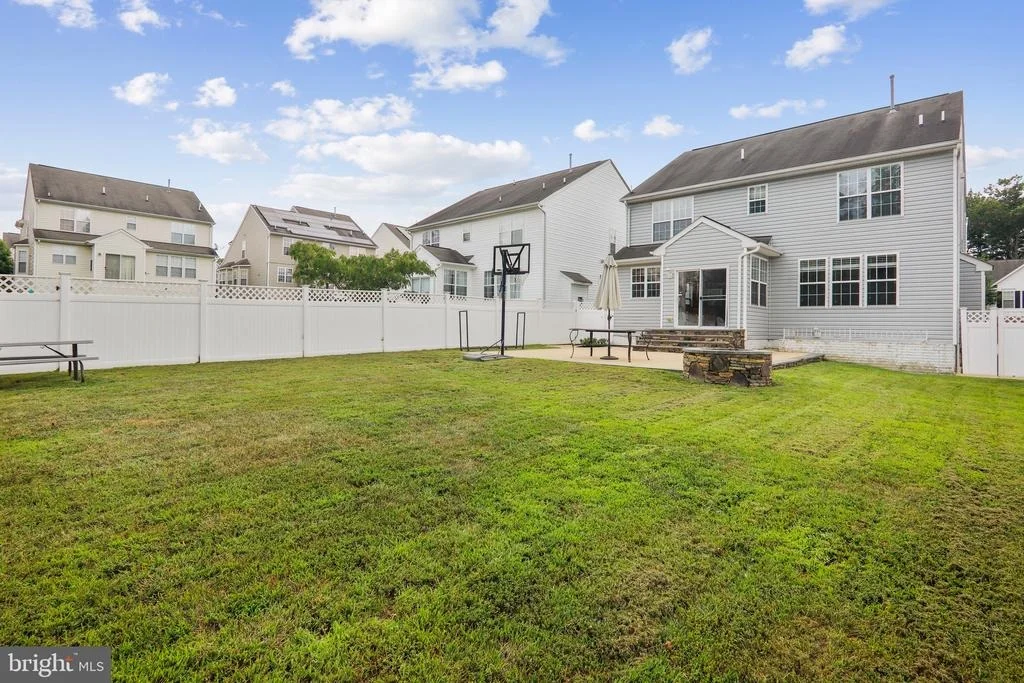 Photo of 9610 MASON LANE