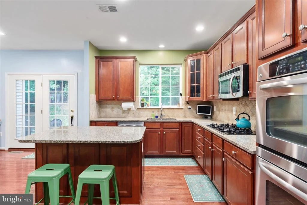 Photo of 660 BEEHIVE WAY