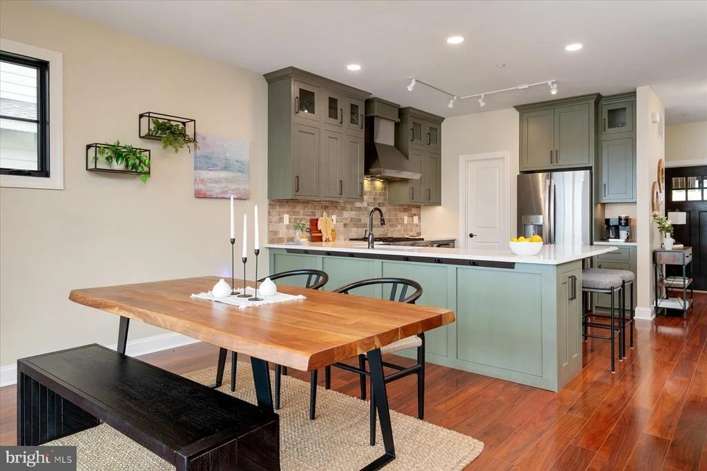 Photo of 20 SHORE WALK ROAD
