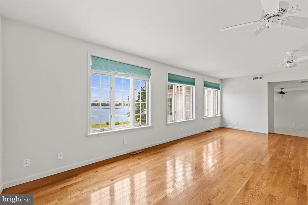 Photo of 20340 SILVER LAKE DRIVE