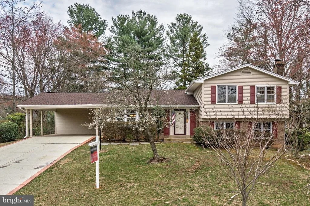 Photo of 2507 W MEREDITH DRIVE
