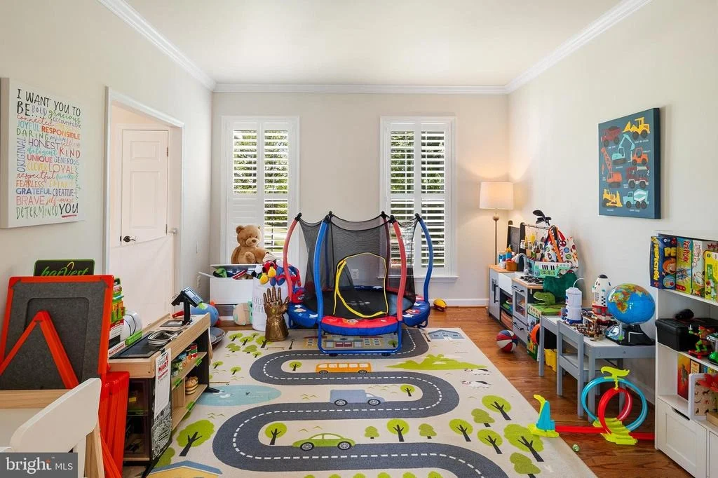 Photo of 6106 CHALLEDON CIRCLE