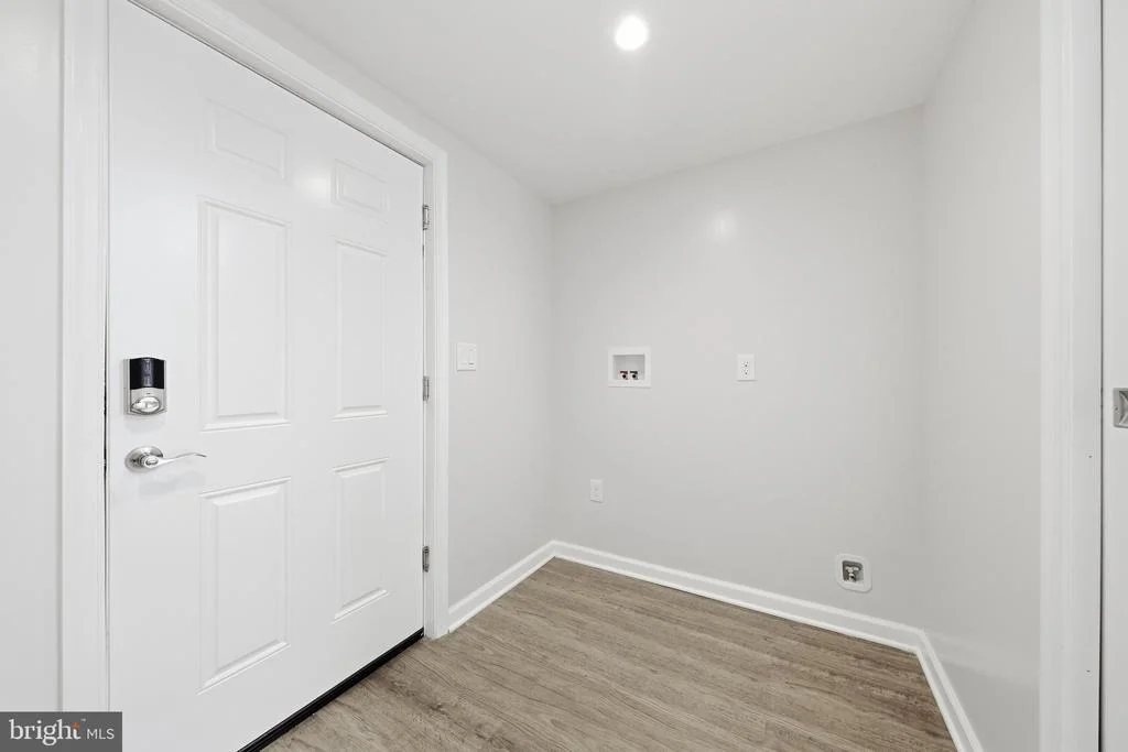 Photo of 6113 ELAINE DRIVE