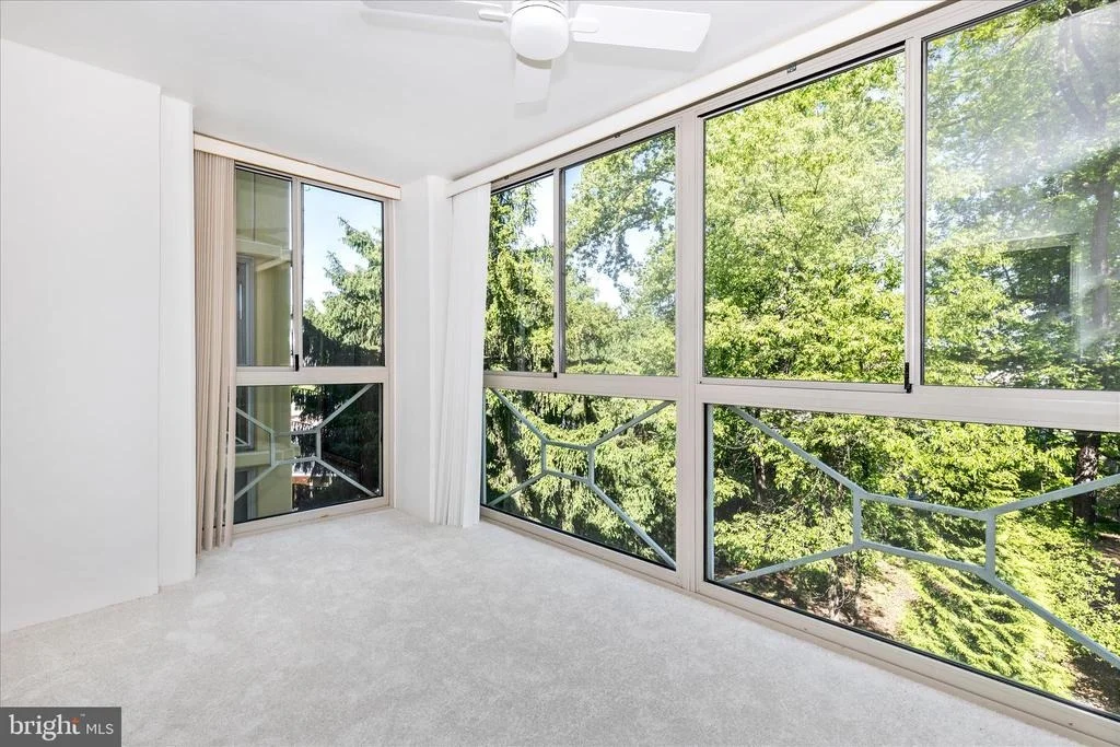 Photo of Unit 309 at 14809 PENNFIELD CIRCLE