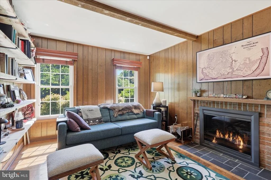 Photo of 8604 RIVERSIDE ROAD