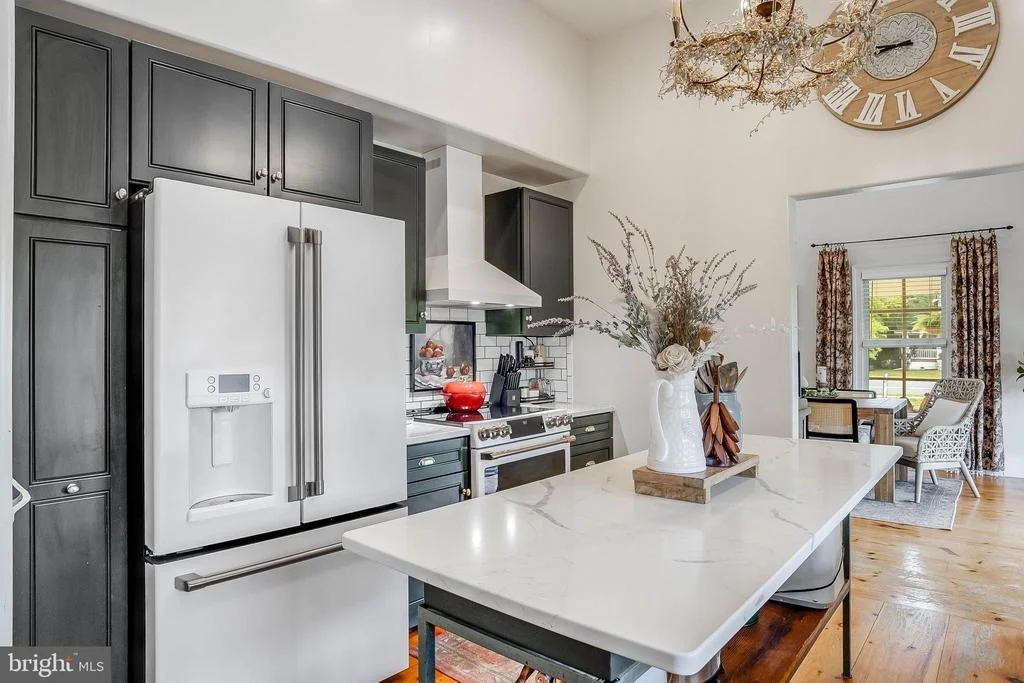 Photo of 30328 SEAFORD ROAD
