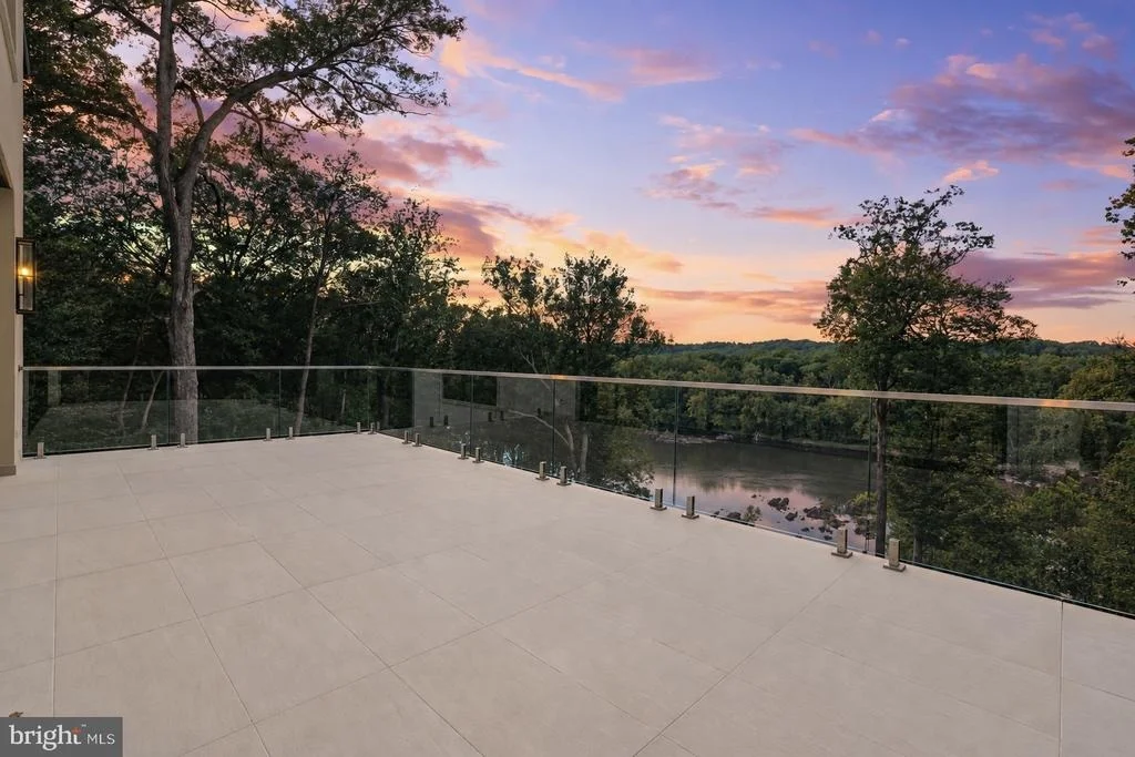 Photo of 620 RIVERCREST DRIVE