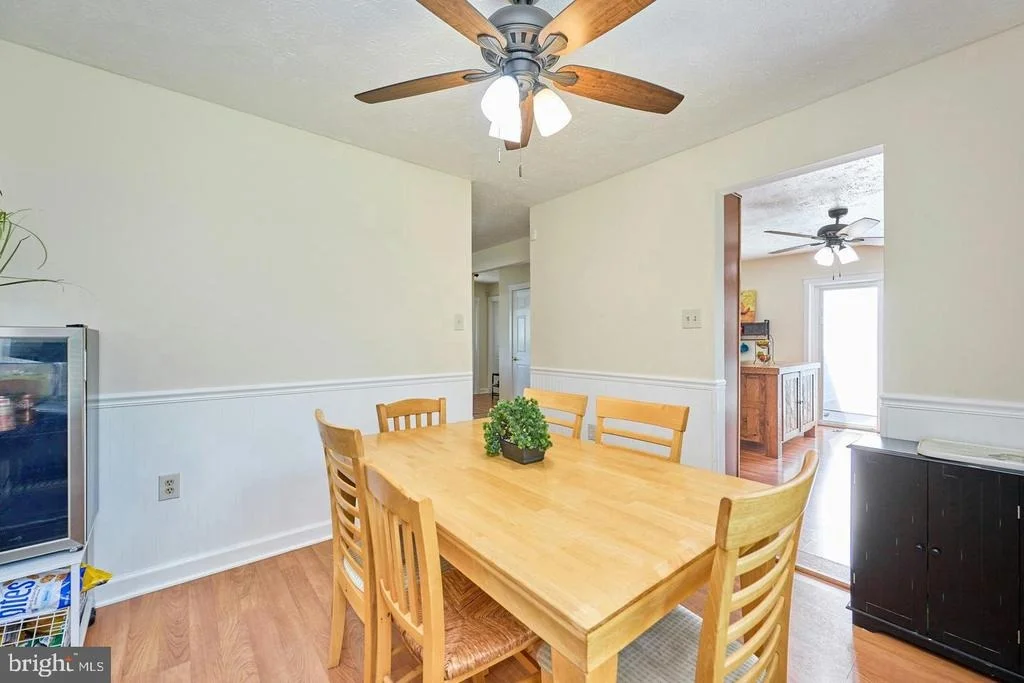Photo of 806 RUST DRIVE NE