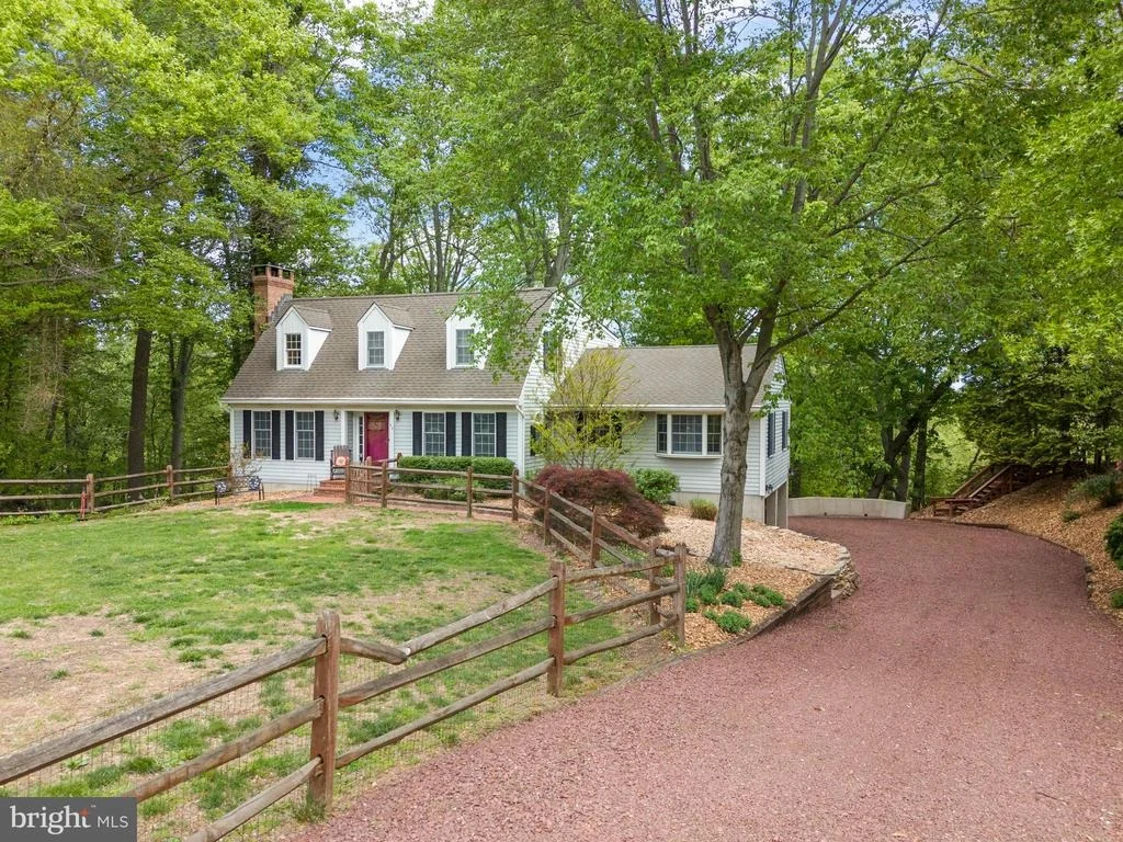 Photo of 42 CREEK ROAD