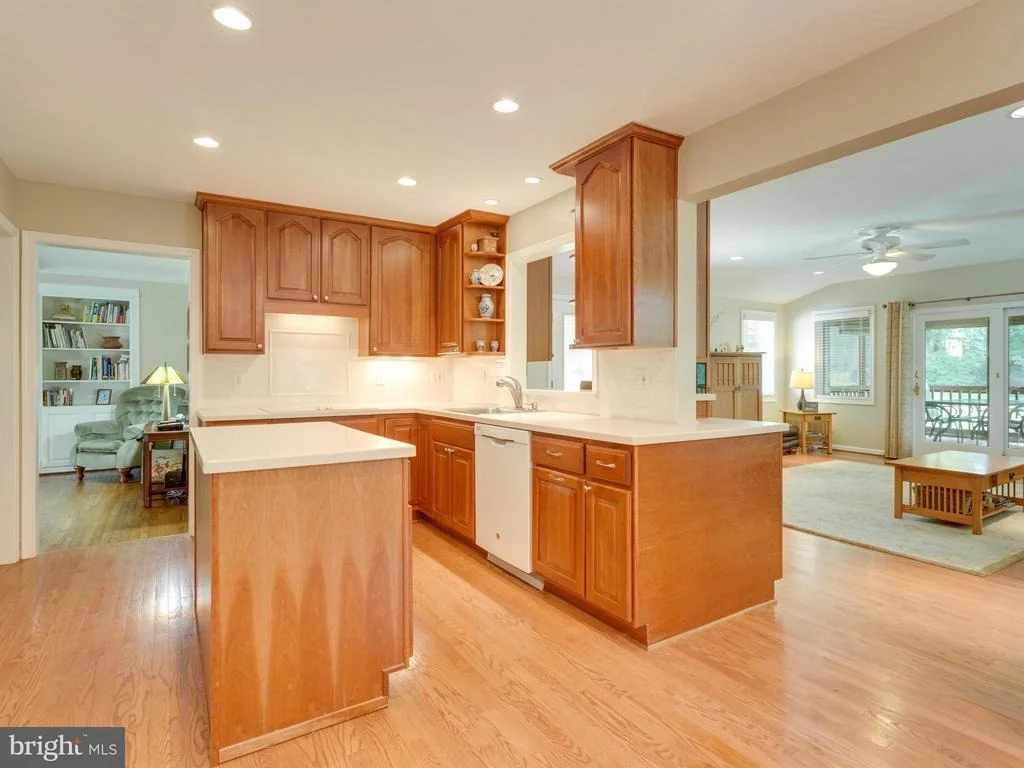 Photo of 8707 NANLEE DRIVE