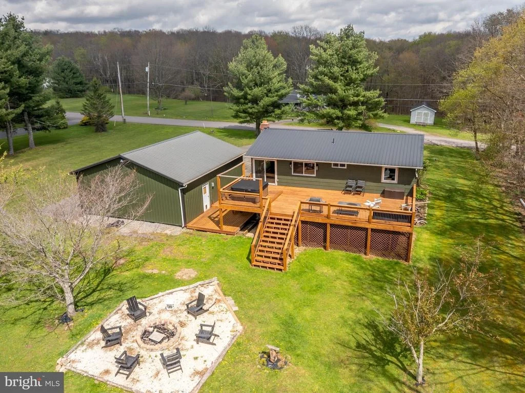 Photo of 1015 PYSELL ROAD