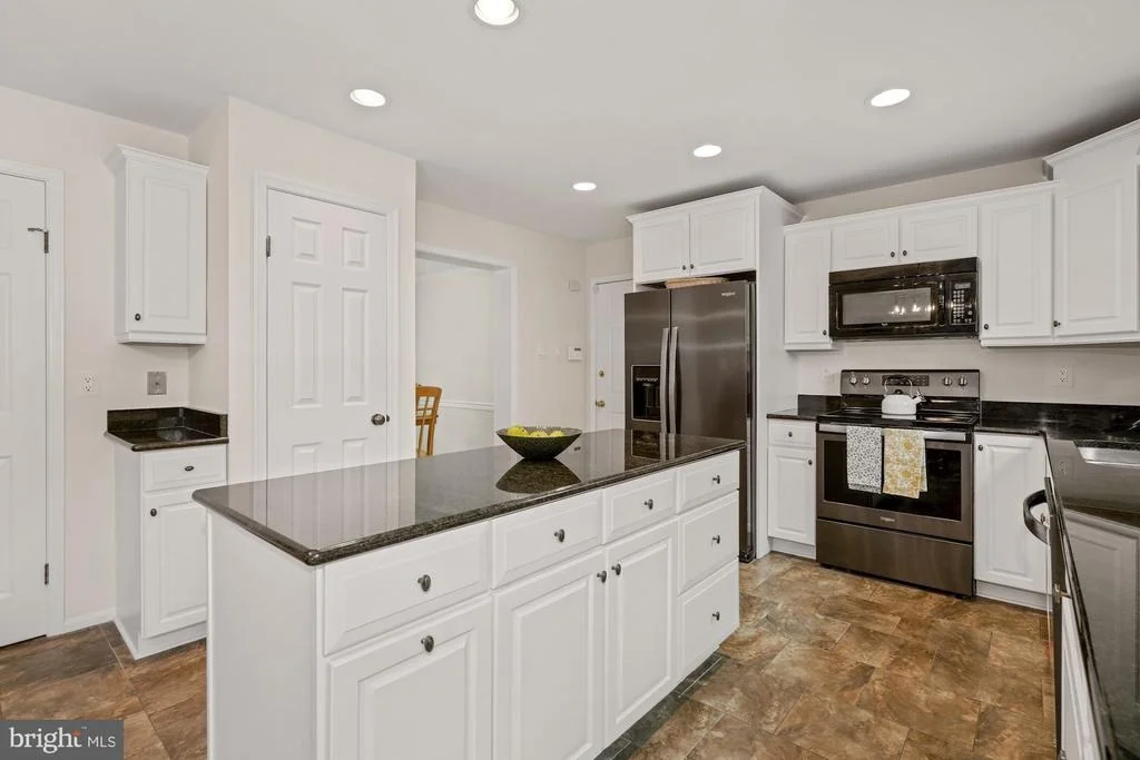 Photo of 6826 SILVER ANN DRIVE