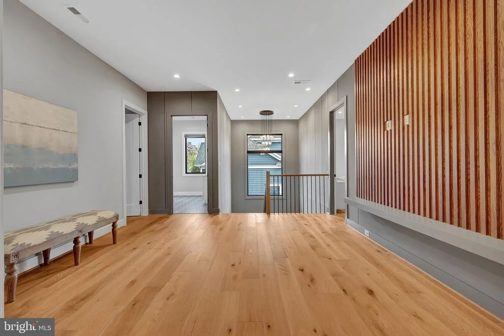 Photo of 1100 BALLS HILL ROAD