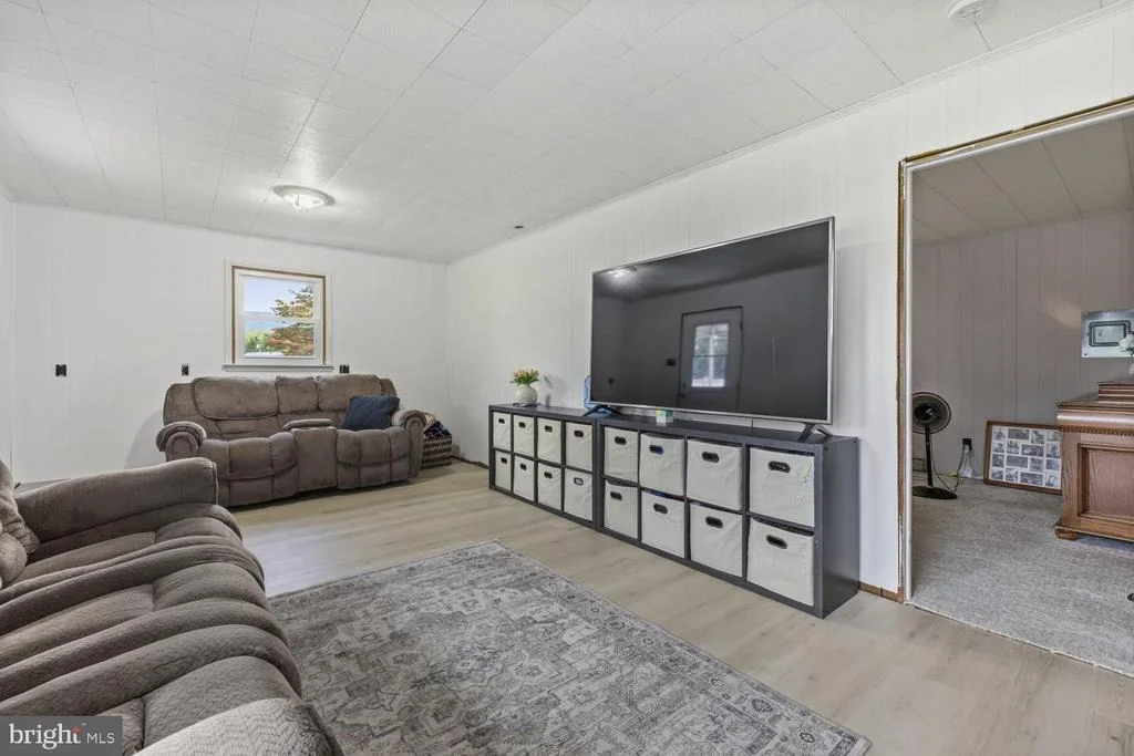 Photo of 3 DELLA LANE