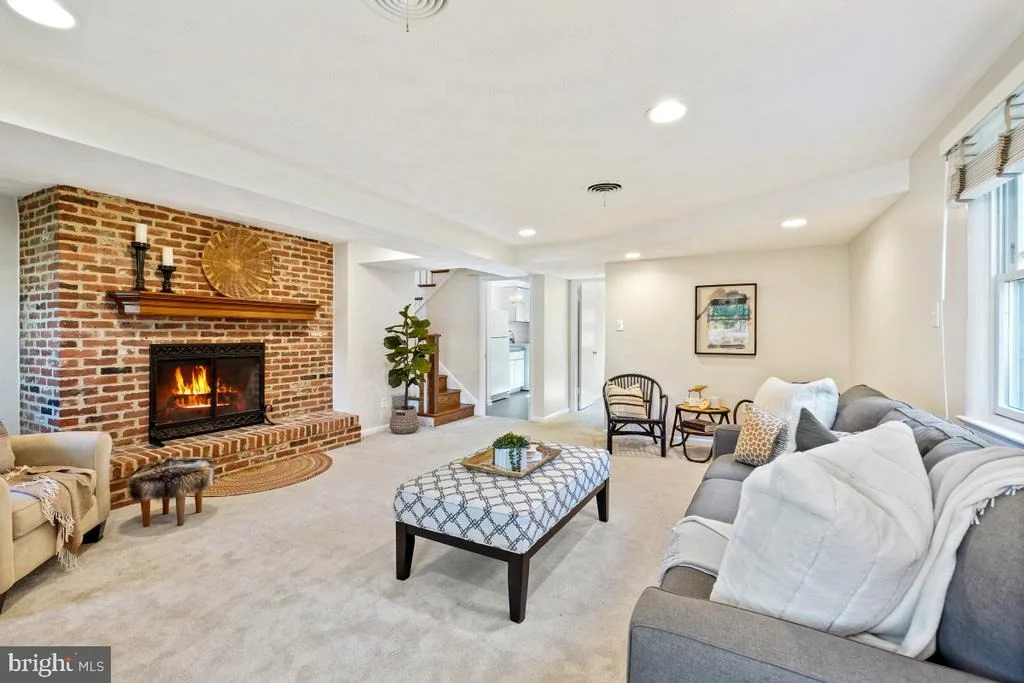 Photo of 418 NEALE COURT