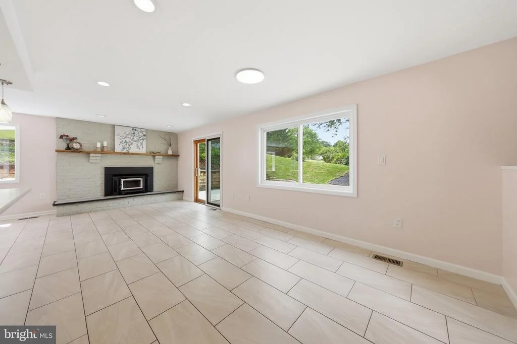 Photo of 6113 ELAINE DRIVE