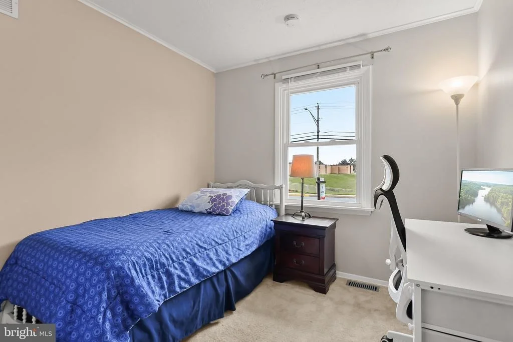 Photo of 818 UNIONTOWN ROAD