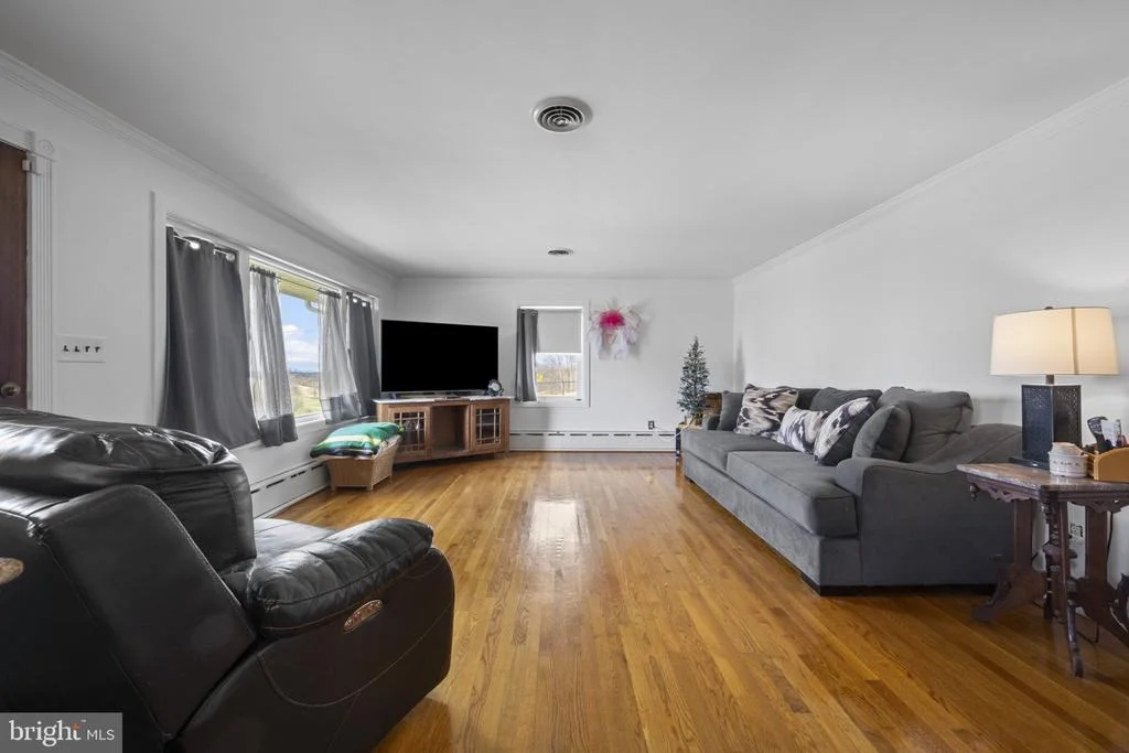Photo of 5111 HANOVER PIKE