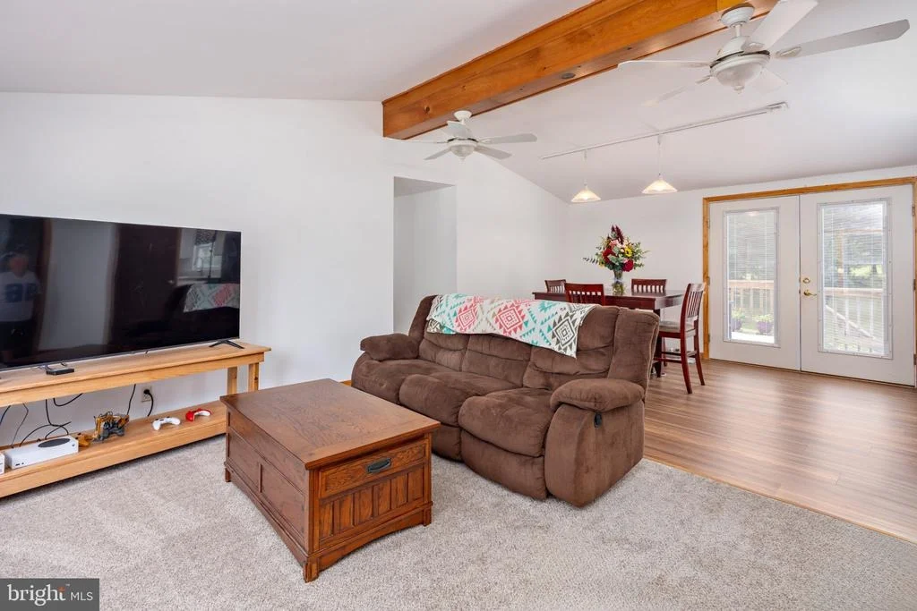Photo of 1045 DOYLE ROAD