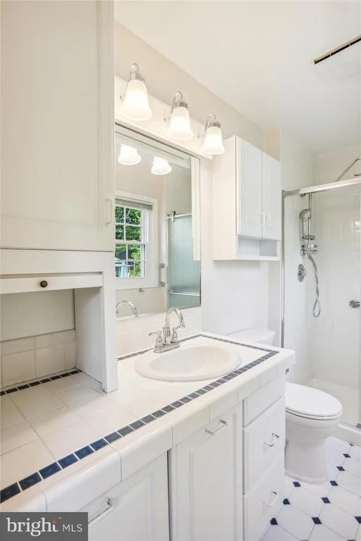 Photo of 2709 HEWITT AVENUE