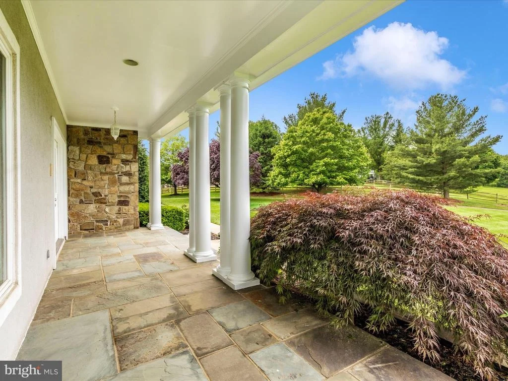 Photo of 17400 RYEFIELD COURT