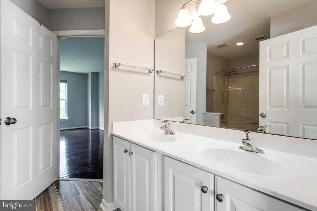 Photo of 6961 TANGLEWOOD DRIVE