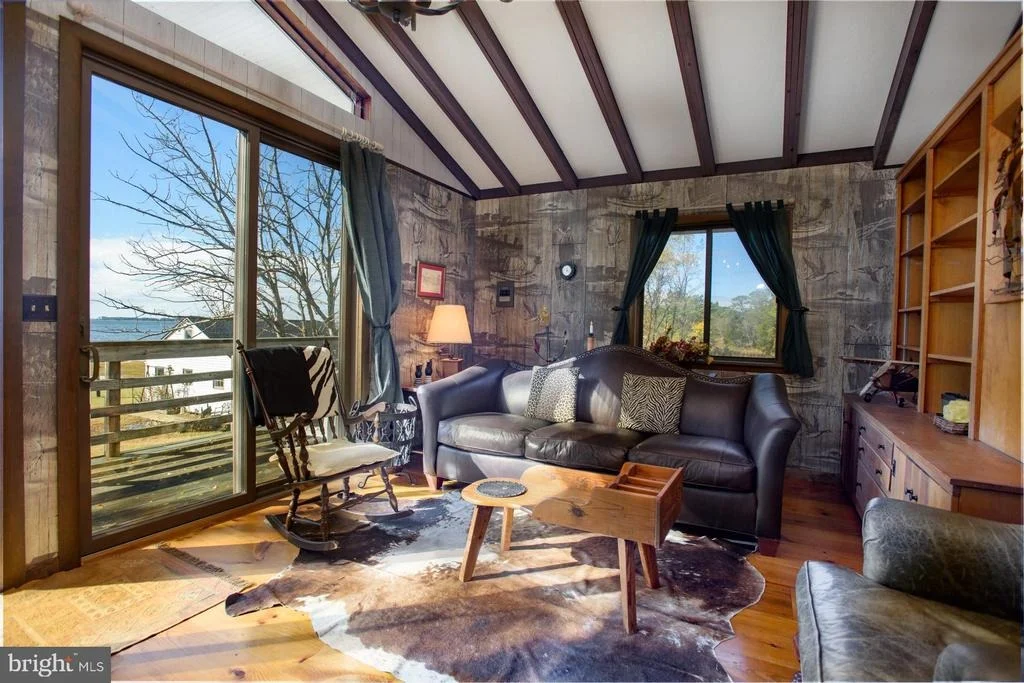 Photo of 1308 TOWN POINT ROAD