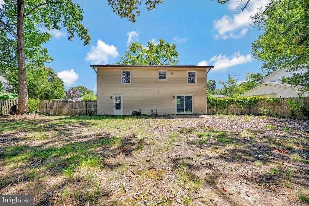 Photo of 409 UNIVERSITY DRIVE