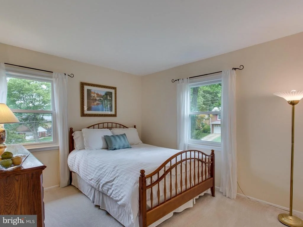 Photo of 7919 JANSEN DRIVE