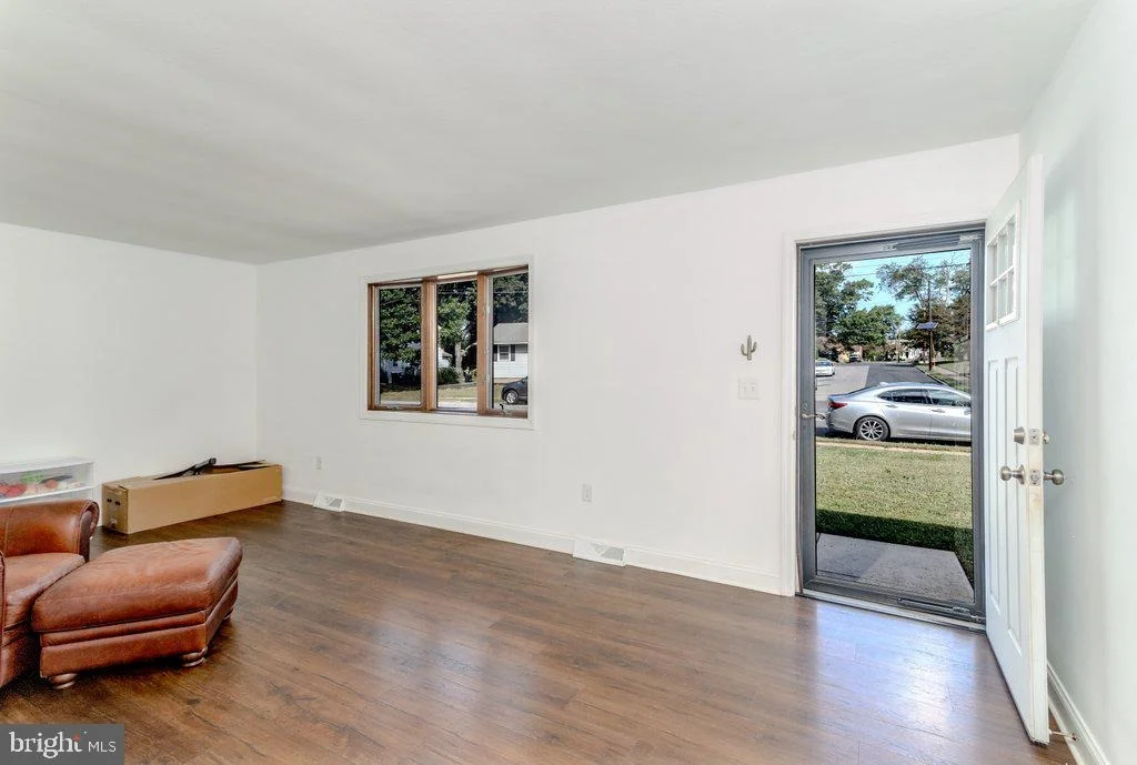 Photo of 300 3RD AVENUE