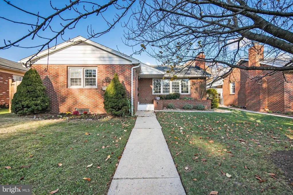 Photo of 5 PETERS LANE