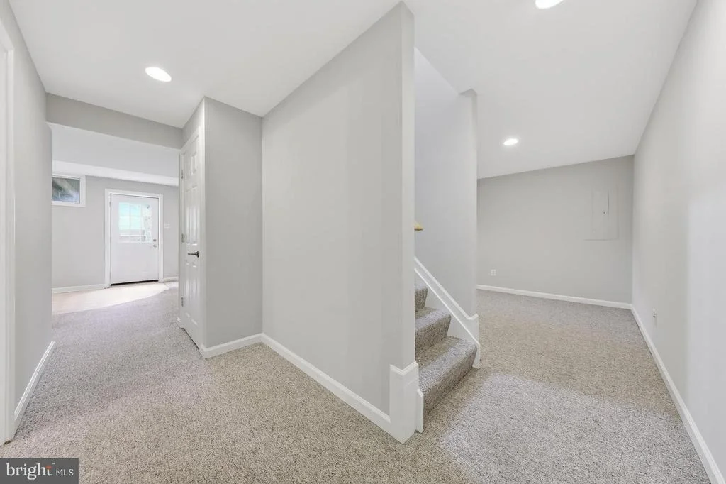 Photo of 6303 IVERSON TERRACE N