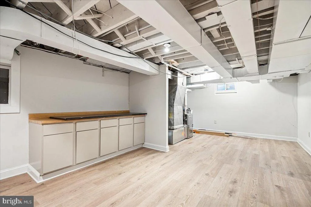 Photo of 900 ROSEMONT AVENUE