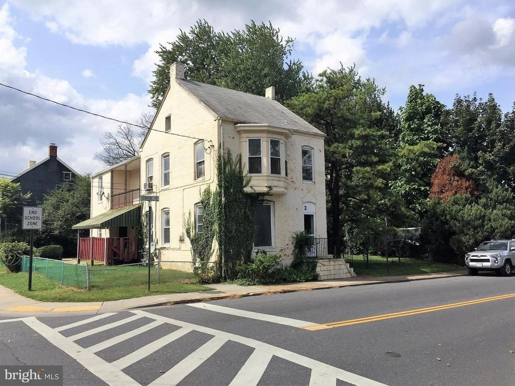 Photo of 243 CENTER STREET