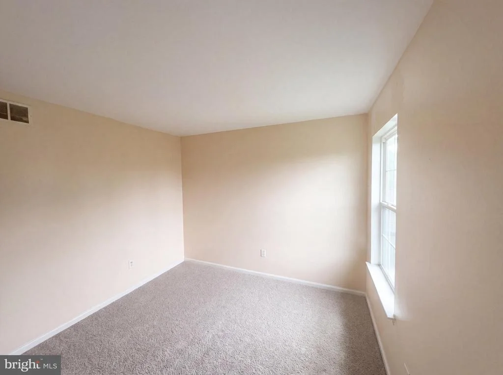 Photo of 32 LEENA LANE