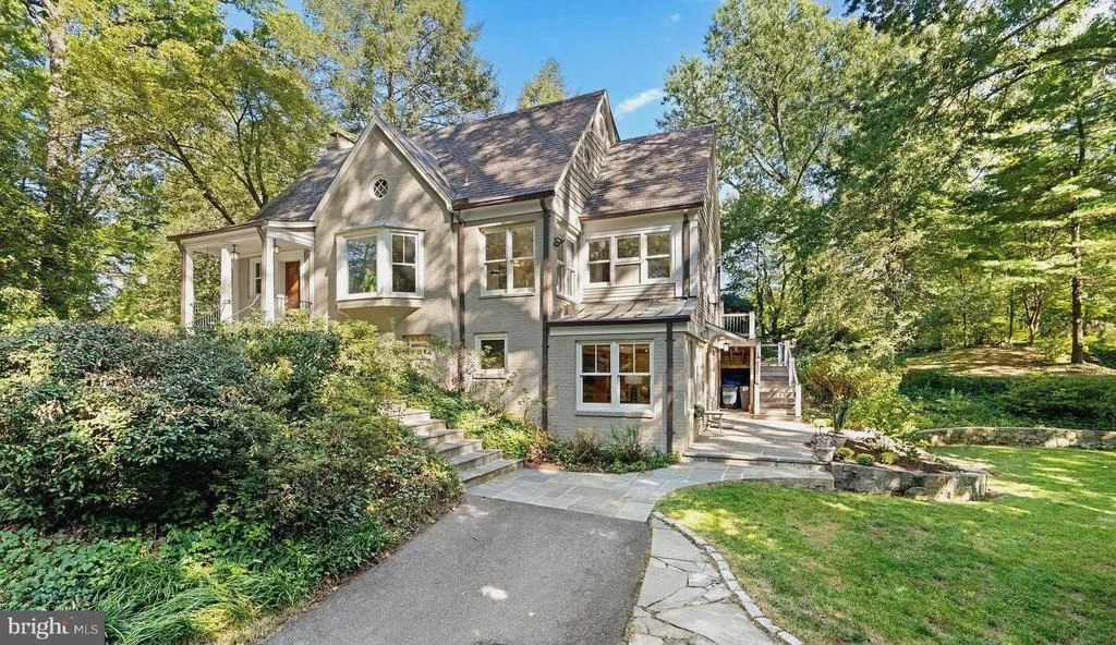 Photo of 1118 DALE DRIVE