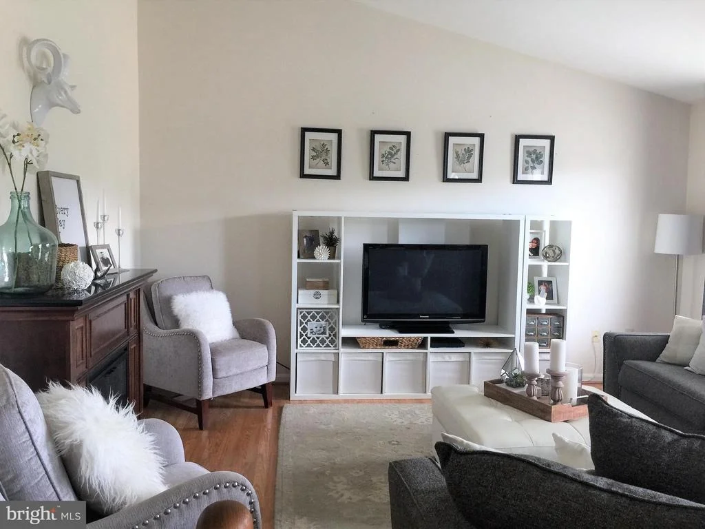 Photo of 819 GERONIMO DRIVE