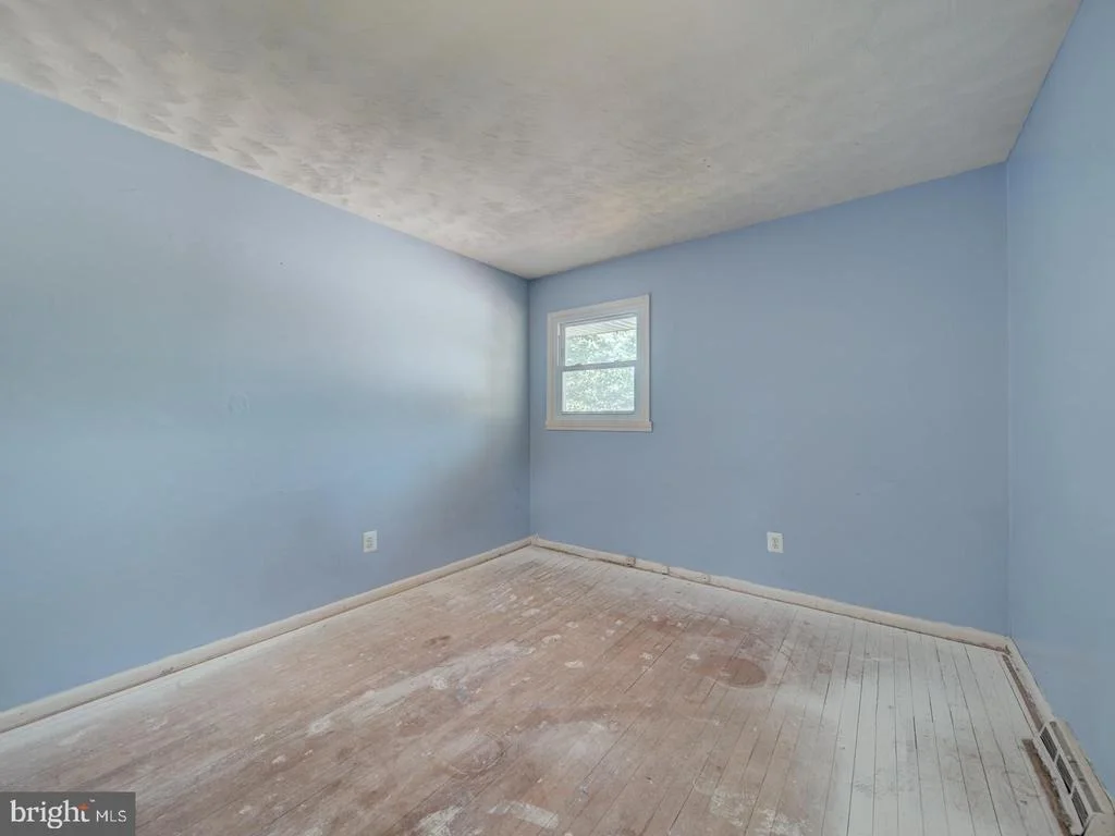 Photo of 9303 KIMBARK AVENUE