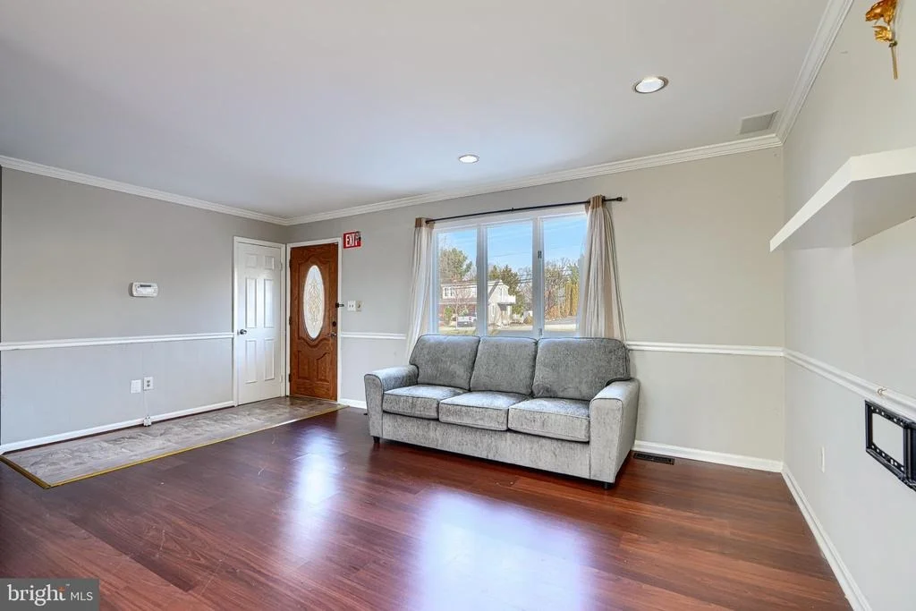 Photo of 10100 LEWIS DRIVE