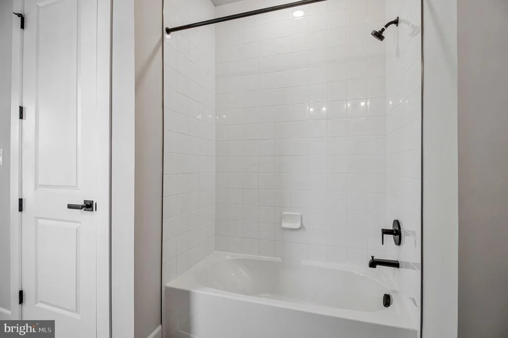Photo of 1423 CRANESBILL LANE