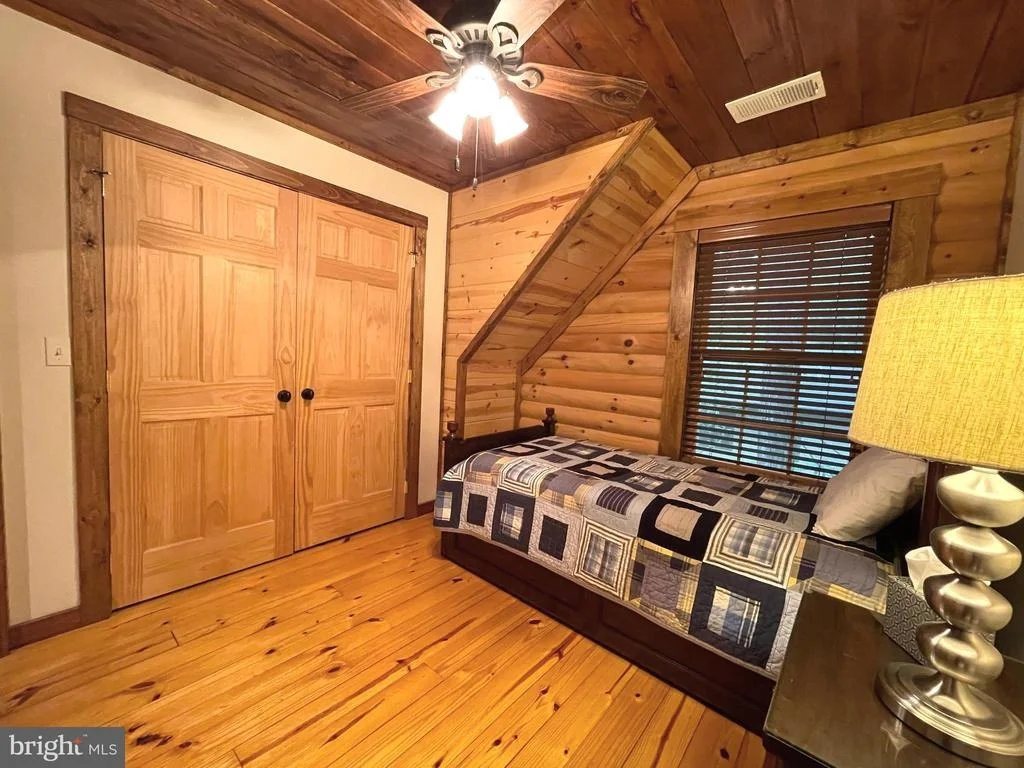 Photo of 185 HIDDEN VALLEY LANE