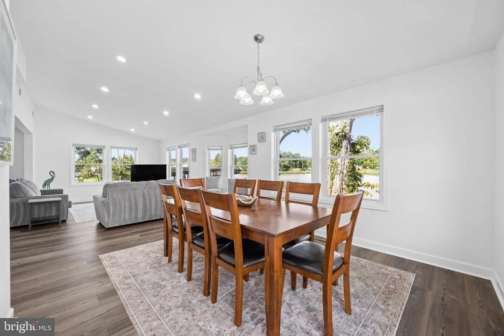 Photo of 456 DEALE ROAD