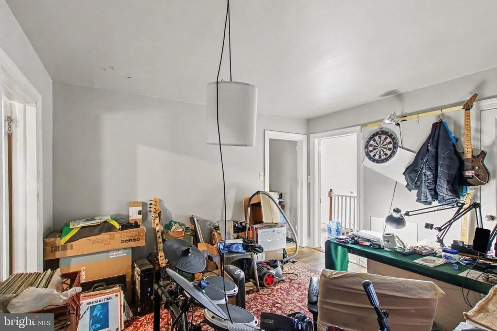 Photo of 4898 SHERIFF ROAD NE
