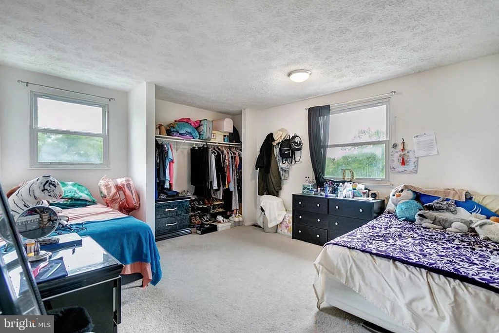 Photo of 1800 LAWNVIEW DRIVE
