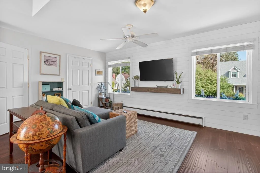 Photo of 829 SAVANNAH ROAD