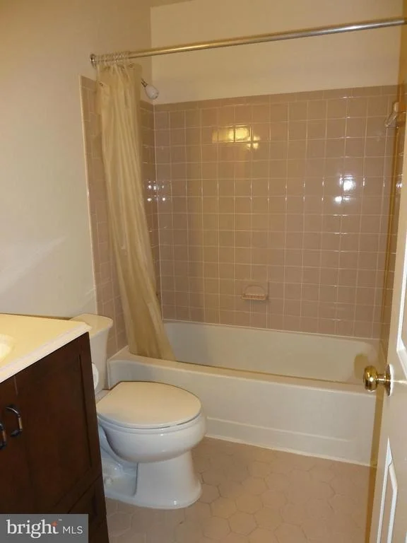 Photo of Unit 25 at 1016 WINDRUSH LANE