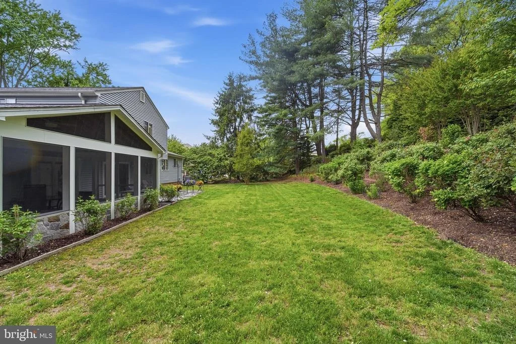 Photo of 2304 HIDDEN VALLEY LANE