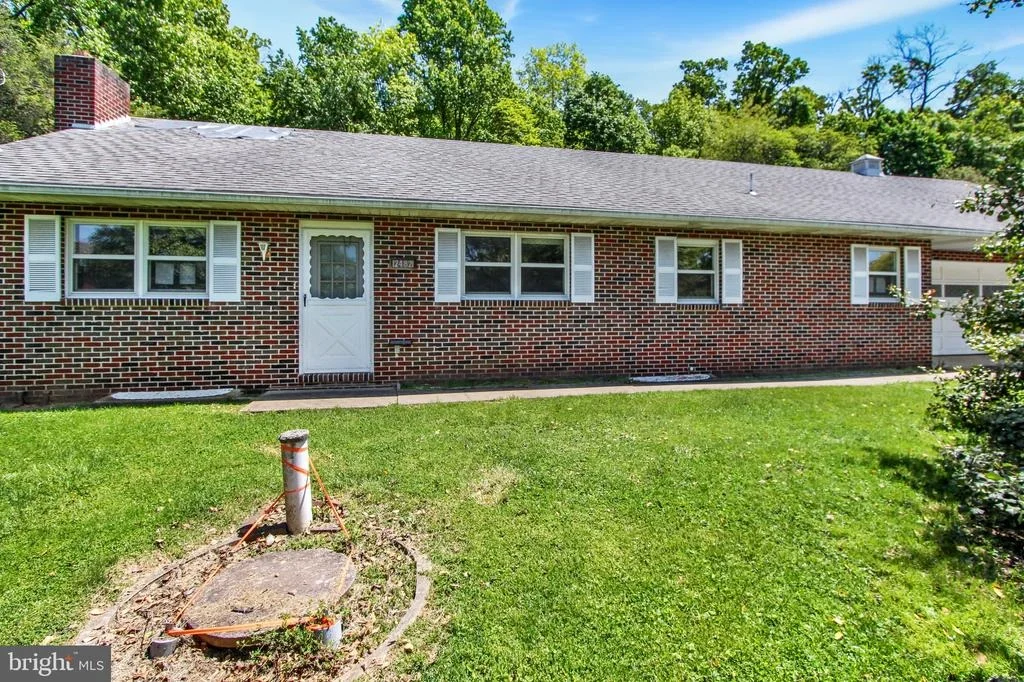 Photo of 2482 PINE GROVE ROAD